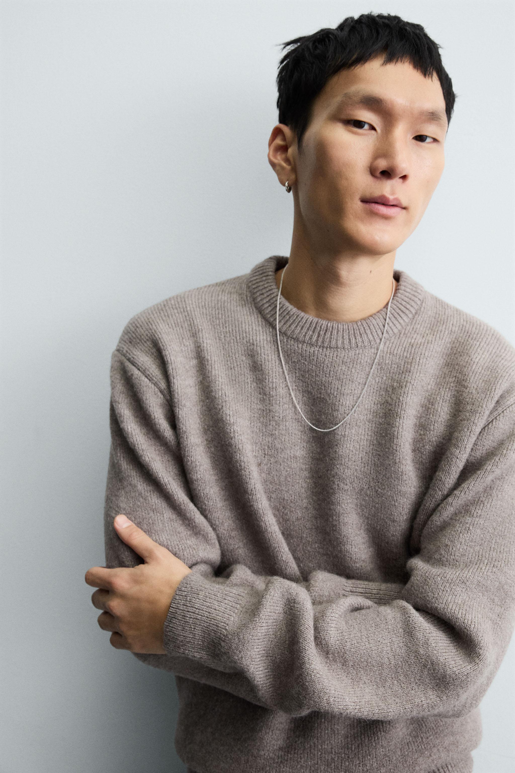 TEXTURED BOXY FIT JUMPER